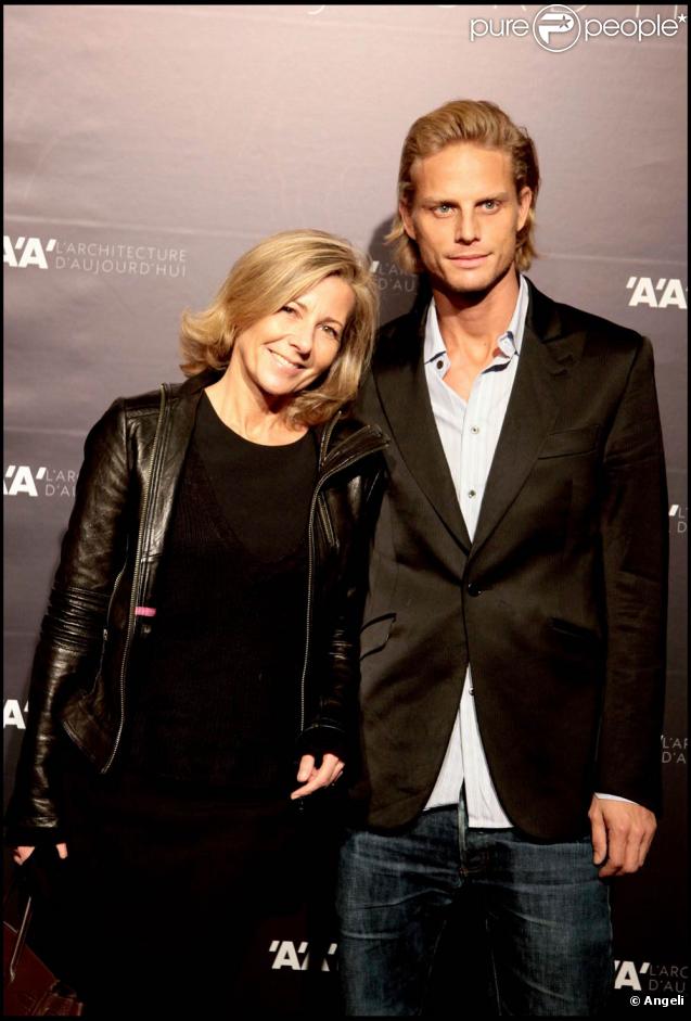 Claire Chazal et son compagnon Arnaud Lemaire ont célébré la réédition de la revue L'Architecture d'Aujourd'hui, le 5 novembre 2009 au Grand Palais