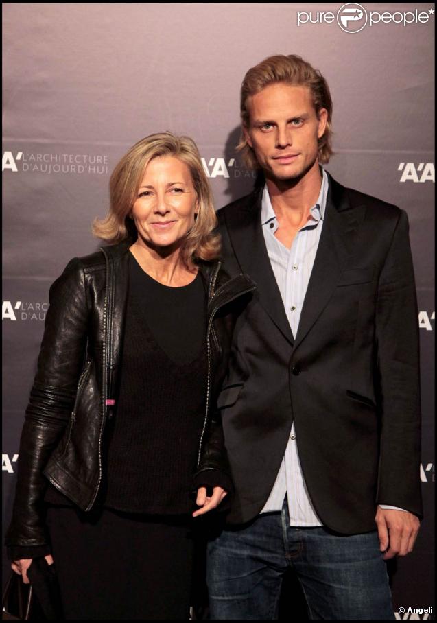 Claire Chazal et son compagnon Arnaud Lemaire ont célébré la réédition de la revue L'Architecture d'Aujourd'hui, le 5 novembre 2009 au Grand Palais