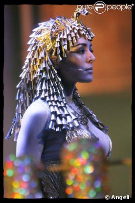 Sofia Essaïdi en Cléopâtre à Paris en février 2009