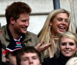Le prince Harry et Chelsy Davy, c'est reparti ! Ils ont assisté ensemble à un match de rugby le 7 novembre 2009...
