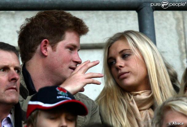 Le prince Harry et Chelsy Davy, c'est reparti ! Ils ont assisté ensemble à un match de rugby le 7 novembre 2009...