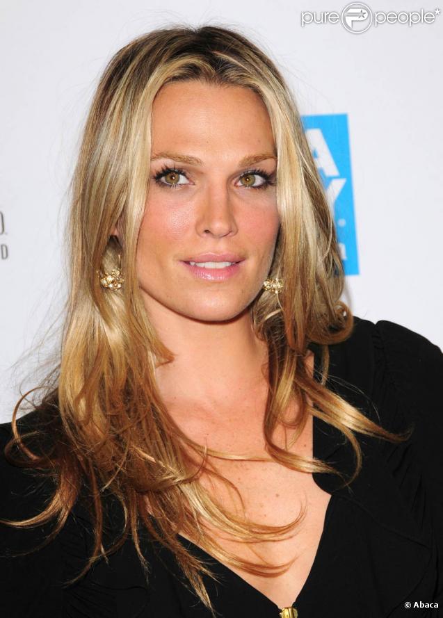 Molly Sims, à l'occasion de l'honneur qui lui a été rendu lors des 4e USA Today Hollywood Awards, à Beverly Hills, le 10 novembre 2009.