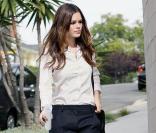 Rachel Bilson faisant son shopping dans une boutique de West Hollywood, le 11 novembre 2009