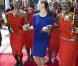 La princesse Victoria de Suède, en visite au Kenya, a procédé le mercredi 11 novembre 2009 à l'inauguration des nouveaux locaux de l'Export Council, à Nairobi, vêtue d'un élégant ensemble bleu saphir