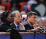 Gaël Monfils s'est incliné, mais avec panache, face à Novak Djokovic en finale du Masters 1000 BNP Paribas, à Paris-Bercy, le 15 novembre 2009, sous le regard de Rama Yade 