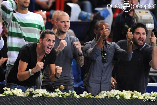 Gaël Monfils s'est incliné, mais avec panache, face à Novak Djokovic en finale du Masters 1000 BNP Paribas, à Paris-Bercy, le 15 novembre 2009, en présence de M. Polkora et ses amis ! 