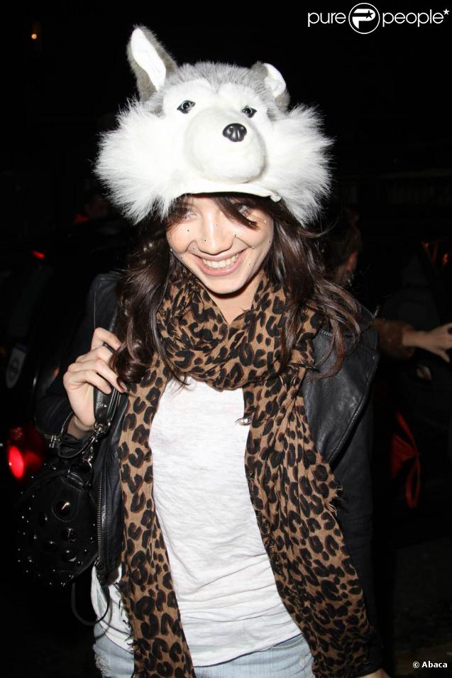 Daisy Lowe à la soirée de lancement de  Rated-R,  au Mahiki à Londres, le 16 novembre 2009 