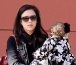 Jessica Alba et sa fille Honor à Beverly Hills le 19 novembre 2009