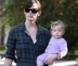Jennifer Garner et sa fille Seraphina (22 novembre 2009, Brentwood)