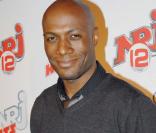 Harry Roselmack revient sur  derrière les murs de la cité  dans le 6/9 d'NRJ le 24 novembre 2009.