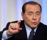 Veronica Larrio demande lors de sa procédure de divorce 3,5 millions d'euros par mois à son futur ex-mari Silvio Berlusconi...