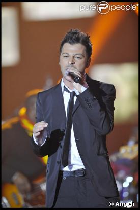 Christophe Maé sortira son nouvel album l'année prochaine. Le single  Dingue, dingue, dingue , diponible le 7 décembre 2009.