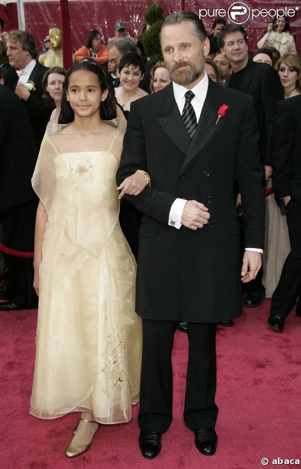 Viggo Mortensen et sa nièce à la cérémonie des Oscars 2008