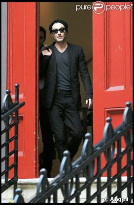Dernière réprésentation d' Hamlet  avec Jude Law, à New York, le 6 décembre 2009.