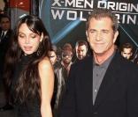 Mel Gibson et sa nouvelle compagne Oksana<br />