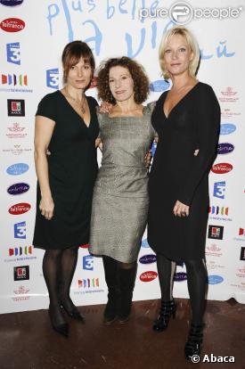 Cécilia Hornus, Sylvie Flepp et Rebecca Hampton à la conférence de presse du prime time de Plus Belle La Vie baptisé Les Filles du désert. 07/12/09