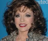 Joan Collins, à l'occasion de l'Unicef Snowflake Ball 2009, qui s'est tenu au Beverly Wilshire Hotel de Beverly Hills, à Los Angeles, le 10 décembre 2009.