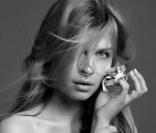 Clémence Poésy dans la pub pour le parfum Chloé