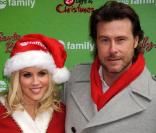 Jenny McCarthy et Dean McCDermott pour la promo de Santa Baby 2 : Christmas Maybe