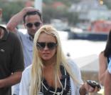 Lindsay Lohan a choisi l'île française paradisiaque de St-Barthélemy pour passer son réveillon du 31 décembre 2009.