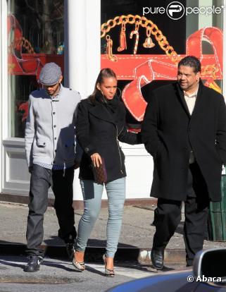 Alicia Keys et Swizz Beatz son compagnon, en plein shopping à New York