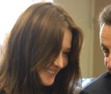 Carla Bruni-Sarkozy et Nicolas Sarkozy ont du mal à cacher leur complicité