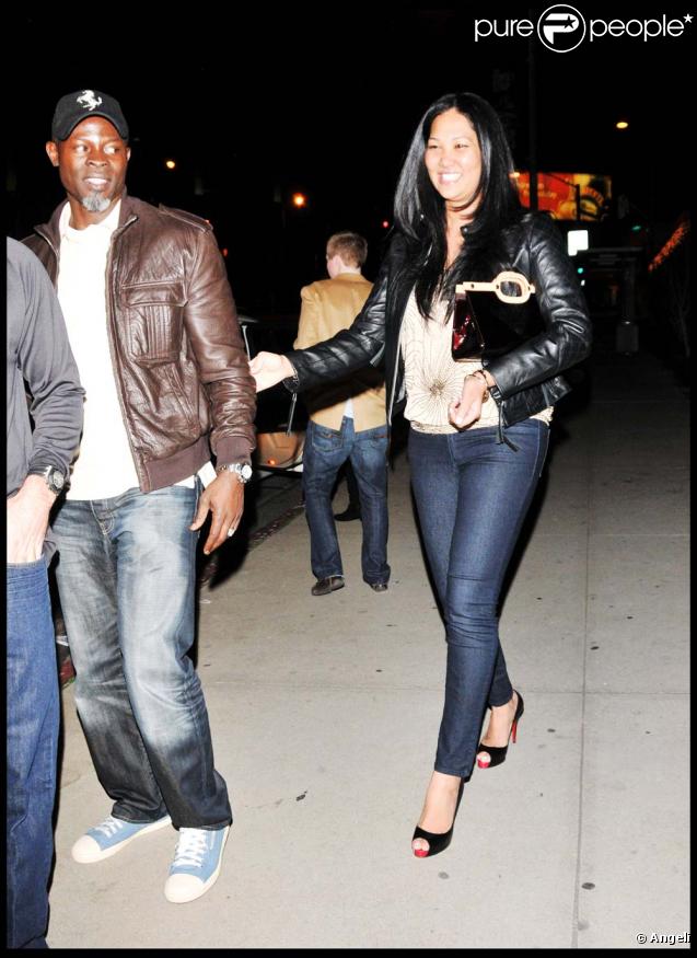 Djimon Hounsou et Kimora Lee à la sortie d'un restaurant de Los Angeles le 6 janvier 2010.
