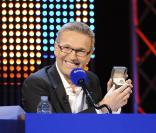 Laurent Ruquier a réalisé, samedi 9 janvier, le record d'audience historique de son talk-show  On n'est pas couché  en réunissant 2,7 millions de téléspectateurs.