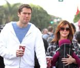 Alyson Hannigan, son mari Alexis Denisof et leur fille Satyana au marché de Santa Monica le 9 janvier 2010