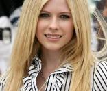 Le Alice au Pays des Merveilles de Tim Burton accueille du beau monde sur sa bande originale, dont Avril Lavigne 