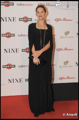 La divine Marion Cotillard, à l'occasion de l'avant-première italienne de la comédie musicale  Nine , à Rome, le 13 janvier 2010.