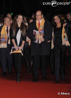 Albert, Stéphanie et Pauline à l'ouverture du Festival International du Cirque de Monte-Carlo. 14/01/2010