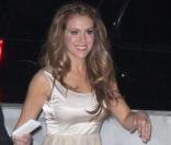 Alyssa Milano à la sortie des Critics Choice Awards au restaurant Katsuya le 15 janvier 2010