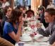 Anne Hathaway et Topher Grace dans Valentine's Day