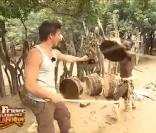 Mickaël Vendetta, en immersion au sein d'une tribu zoulou, a plutôt l'air de prendre cette excursion comme un divertissement que comme une expérience enrichissante. Dommage !