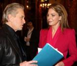 Michael Douglas et la reine Noor au sommet Global Zero à Paris le 2 février 2010