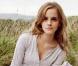 Emma Watson vous rhabille avec douceur...