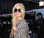 Paris Hilton se prend pour Barbie dans les rues de New York le 4 février 2010