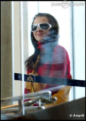 Britney Spears se rend à Miami, le 28 janvier 2010, pour poursuivre l'enregistrement de son 7e album.  