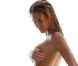 Les sublimes images de Bar Refaeli pour promouvoir des marques de maillots de bain dans le magazine Sports Illustrated - Swimsuit Issue.