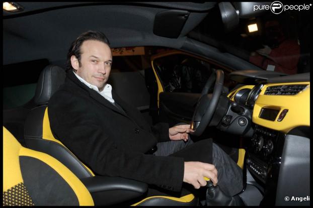 Vincent Perez à l'occasion de la soirée de présentation de la Citroën DS3, qui s'est tenue à la Fondation Cartier, à Paris, le 11 février 2010.