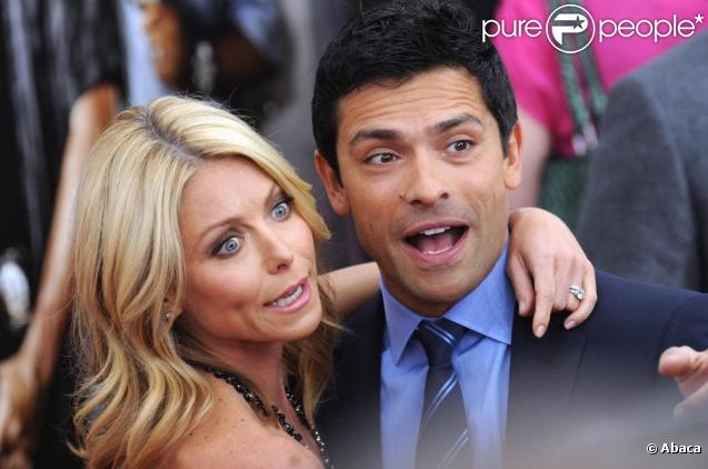 Mark Consuelos et Kelly Ripa à la première mondiale de Cop Out. 22/02/2010, à New York