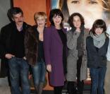 L'équipe du film à la première du film La Robe du soir, le 23/02/2010