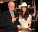 J.R. de Dallas et Oona Chaplin : 50 ans de différence... et pourtant, tellement complices !