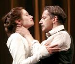 Emmanuelle Devos et Jean-Pierre Lorit dans la pièce Créanciers<br />