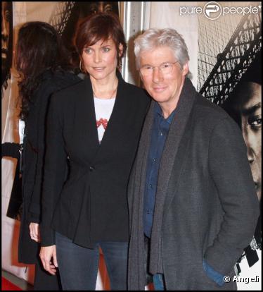 Carey Lowell et Richard Gere lors de la première de Brooklyn's Finest (L'Elite de Brooklyn) le 2 mars 2010 à New York