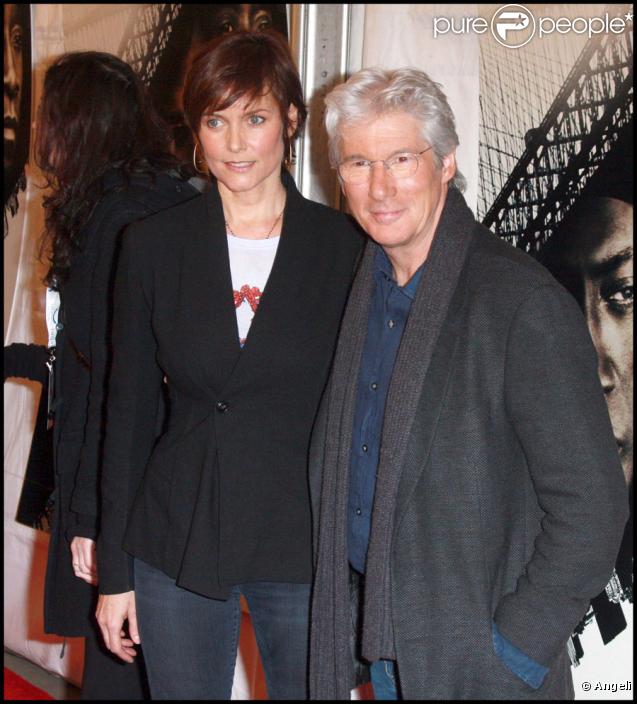 Carey Lowell et Richard Gere lors de la première de Brooklyn's Finest (L'Elite de Brooklyn) le 2 mars 2010 à New York 