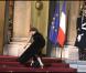 Mylène Farmer arrive à L'Elysée, le 2 mars 2010.