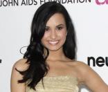 Demi Lovato lors du 18ème gala de la AIDS Foundation d'Elton John à l'occasion de la 82ème cérémonie des Oscars au Pacific Design Center à Los Angeles le 7 mars 2010