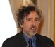 Tim Burton décoré par le ministre de la Culture Frédéric Mitterrand le 15 mars 2010 à Paris
